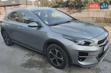 Хэтчбек Kia XCeed 2022 в Песочине