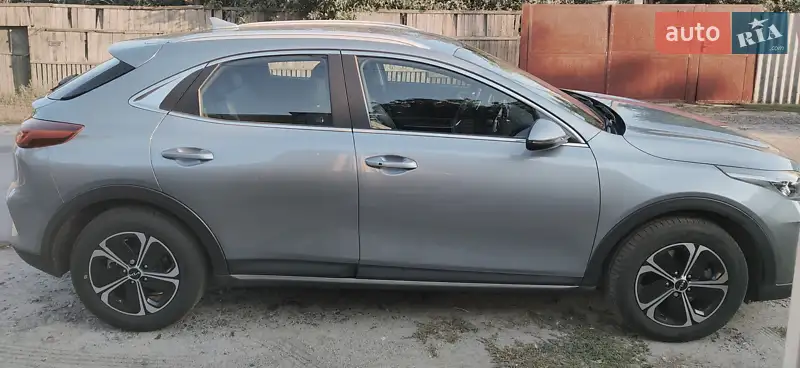 Kia XCeed 2022 VIN U5YH5F1AGNL029761 фото оголошення 2 з 38