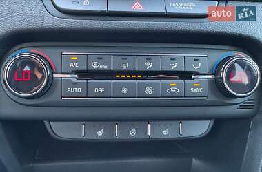 Хэтчбек Kia XCeed 2020 в 