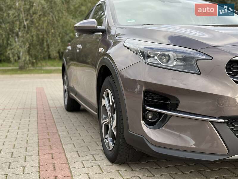 Хэтчбек Kia XCeed 2020 в Киеве
