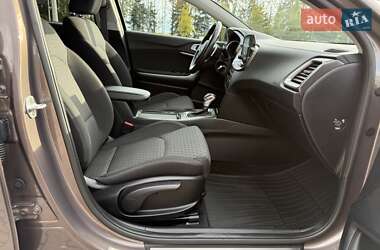 Хэтчбек Kia XCeed 2020 в 
