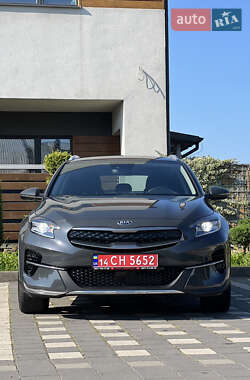 Хэтчбек Kia XCeed 2021 в 