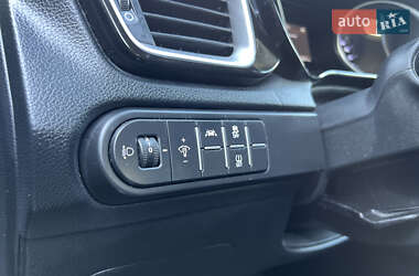 Хэтчбек Kia XCeed 2021 в 