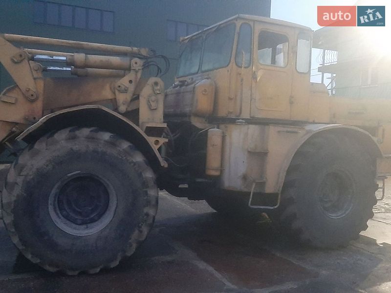 Фронтальный погрузчик Кировец К 701 1990 в Львове
