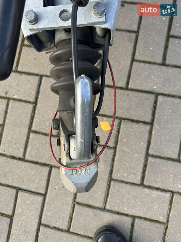 Лафет Knott 95А 2012 в Луцке