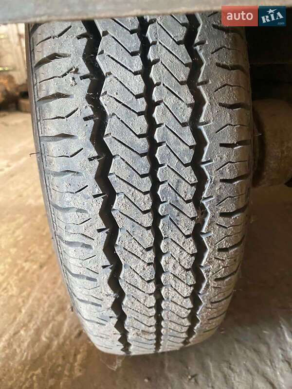 Рефрижератор Knott KF 2016 в Ужгороді