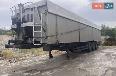 Самосвал полуприцеп Kogel AG 2005 в 