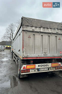 Контейнеровоз Kogel AWE 2001 в Дніпрі