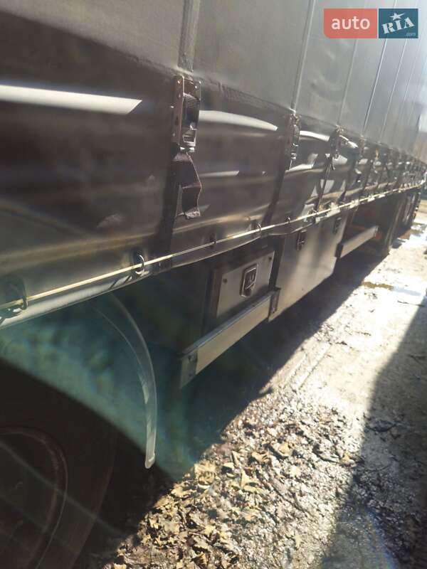 Тентований борт (штора) - напівпричіп Kogel S 24 2012 в Чернівцях