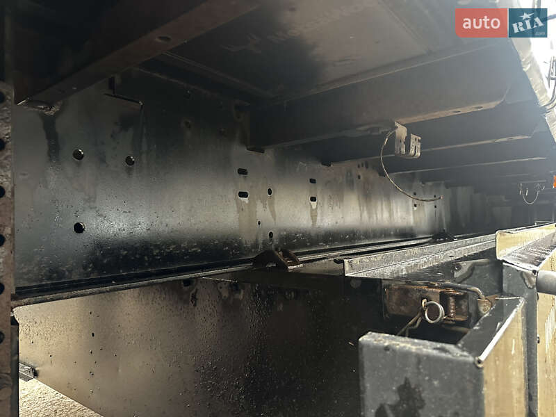 Тентованный борт (штора) - полуприцеп Kogel SAF 2013 в Луцке