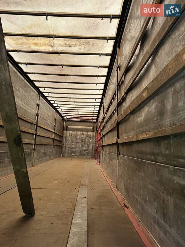 Бортовой полуприцеп Kogel SAF 2006 в Иршаве