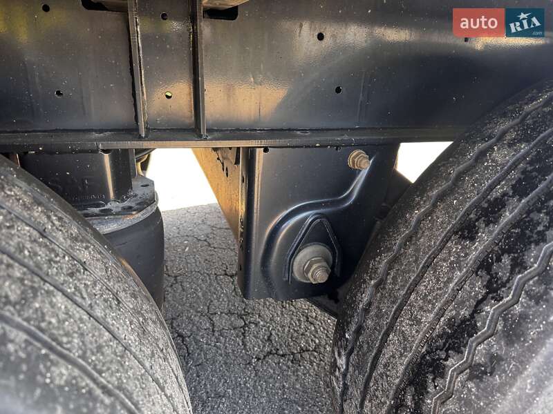 Тентований борт (штора) - напівпричіп Kogel SAF 2015 в Рівному