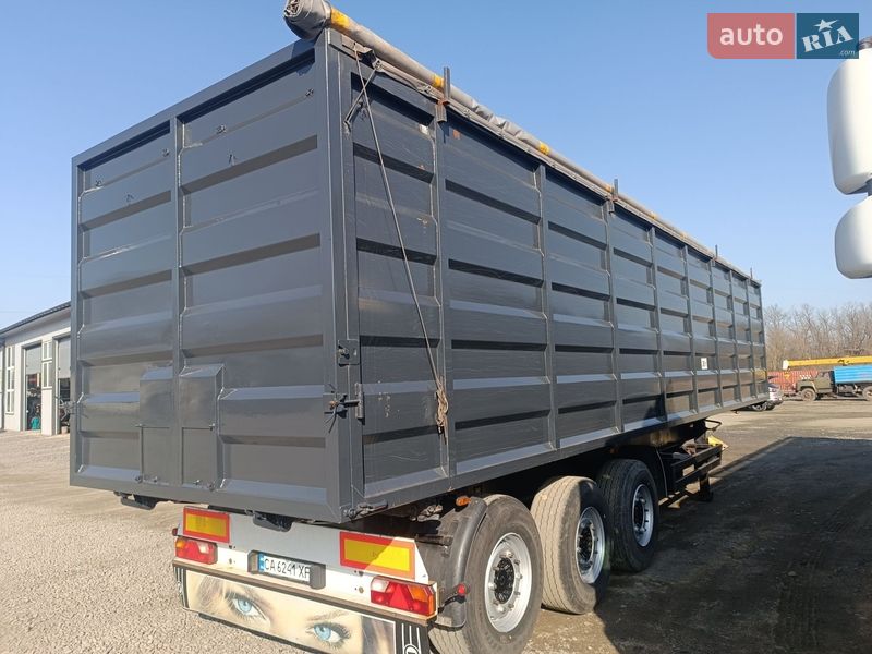 Самоскид напівпричіп Kogel SAF 2004 в Умані