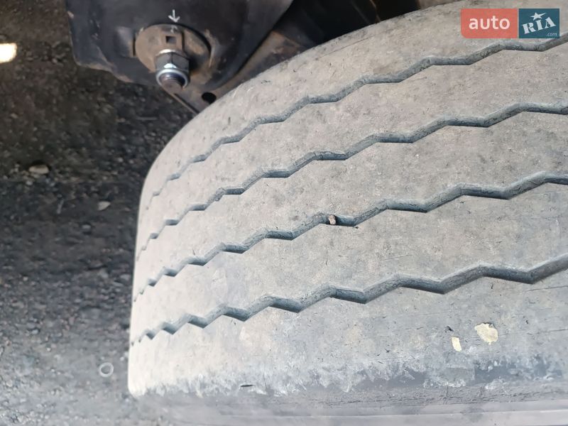 Самоскид напівпричіп Kogel SAF 2004 в Умані