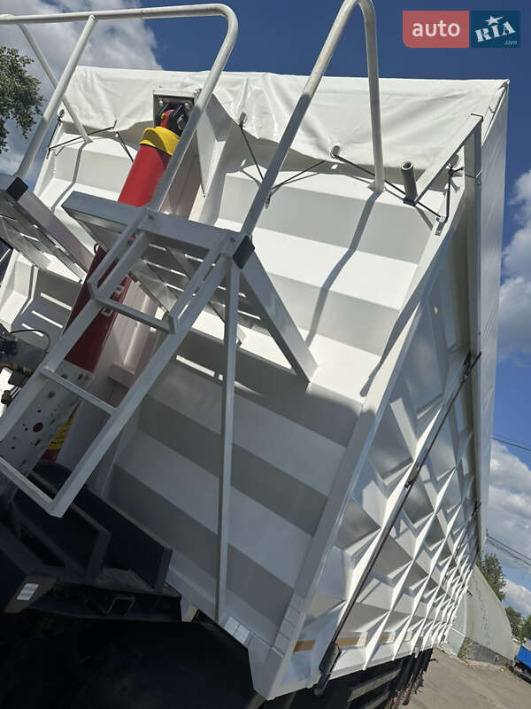 Самоскид напівпричіп Kogel SK 2006 в Дніпрі