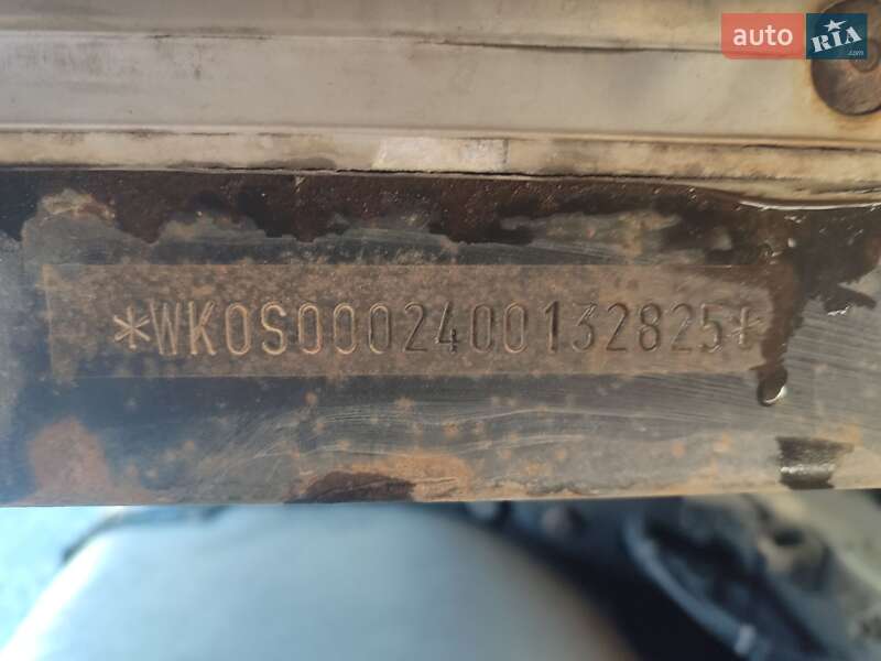 Тентованный борт (штора) - полуприцеп Kogel SN 24 2009 в Кременце