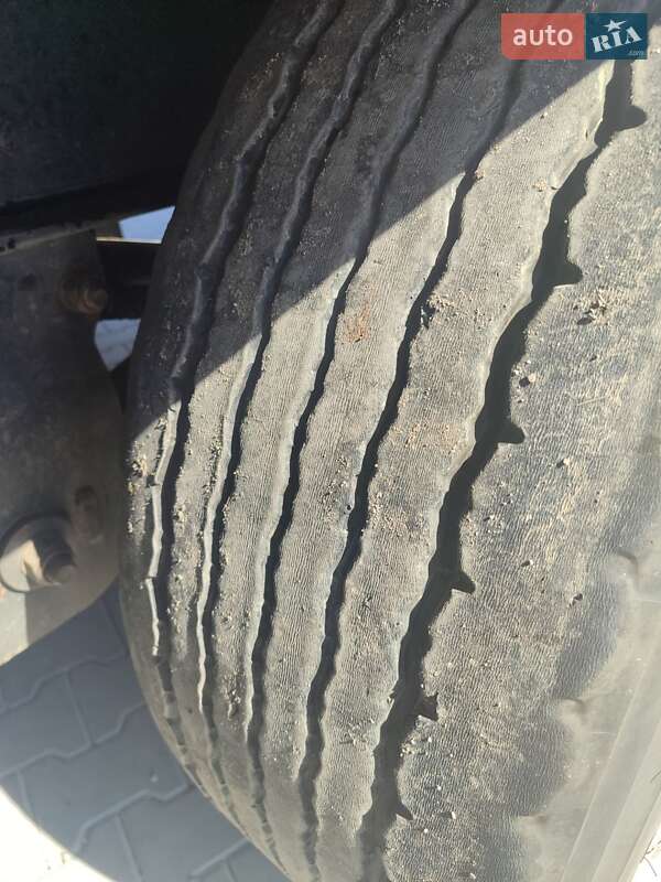 Тентованный борт (штора) - полуприцеп Kogel SN 24 2009 в Кременце