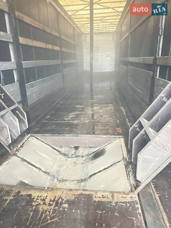 Тентованный борт (штора) - полуприцеп Kogel SN 24 2014 в Иршаве фото 6 Тентованный борт (штора) - полуприцеп Kogel SN 24 2014 в Иршаве