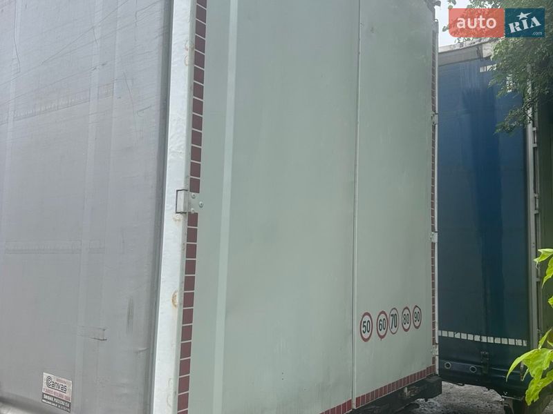 Тентованный борт (штора) - полуприцеп Kogel SN 24 2014 в Львове фото 22 Тентованный борт (штора) - полуприцеп Kogel SN 24 2014 в Львове