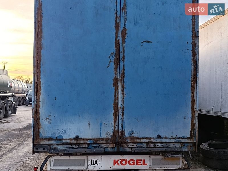Бортовой полуприцеп Kogel SN 2004 в Житомире