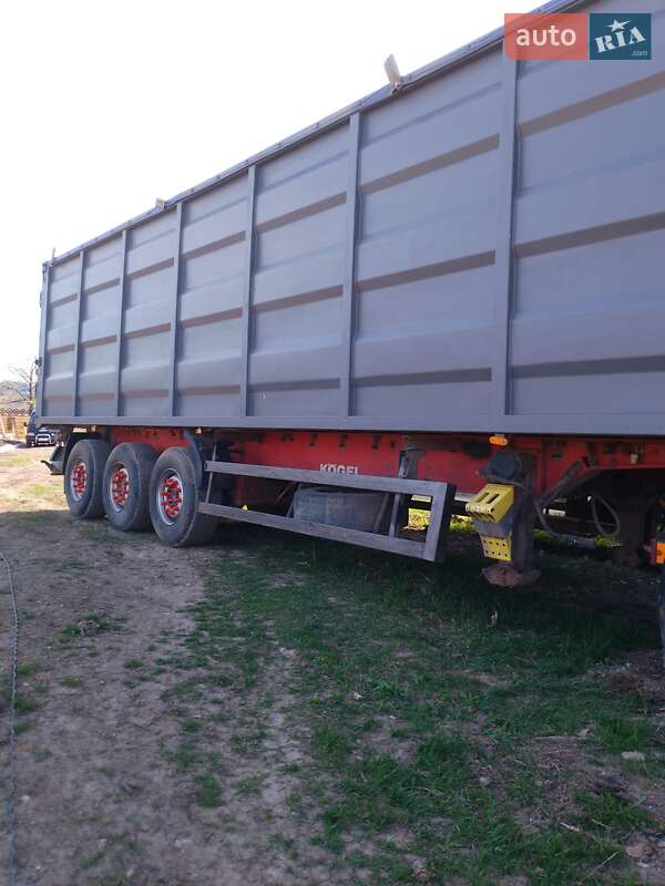 Самосвал полуприцеп Kogel SNCC 2002 в Городке