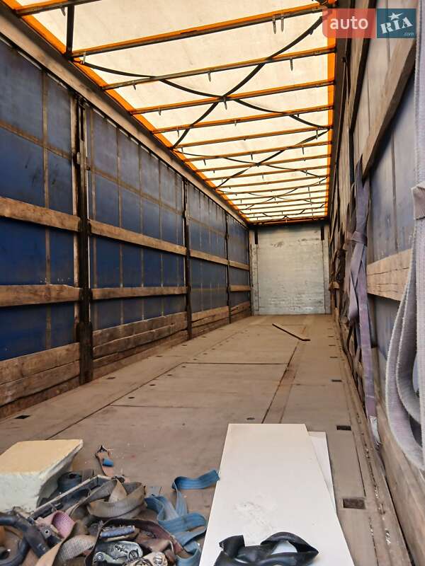 Тентований борт (штора) - напівпричіп Kogel SNCC 2009 в Городку