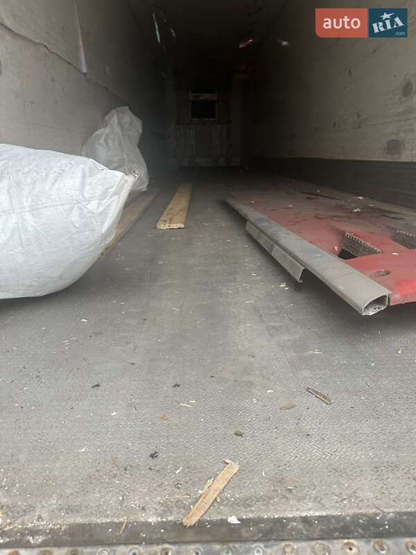 Рефрижератор напівпричіп Kogel SVKT 24P 2007 в Києві