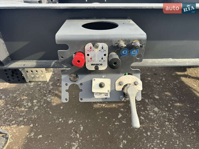 Контейнеровоз Kogel Tandem 2017 в Луцке фото 19 Контейнеровоз Kogel Tandem 2017 в Луцке