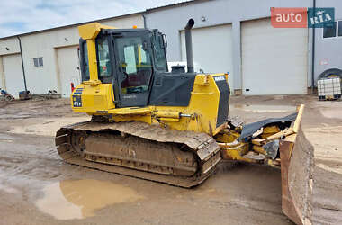 Бульдозер Komatsu D41 2005 в 