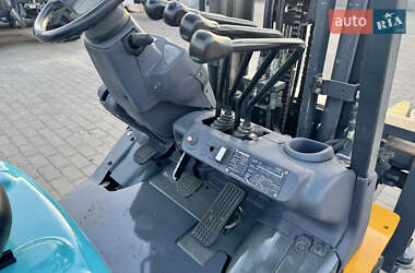 Вилочный погрузчик Komatsu FD 2008 в 