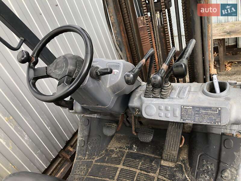 Вилочный погрузчик Komatsu FG 2018 в Киеве