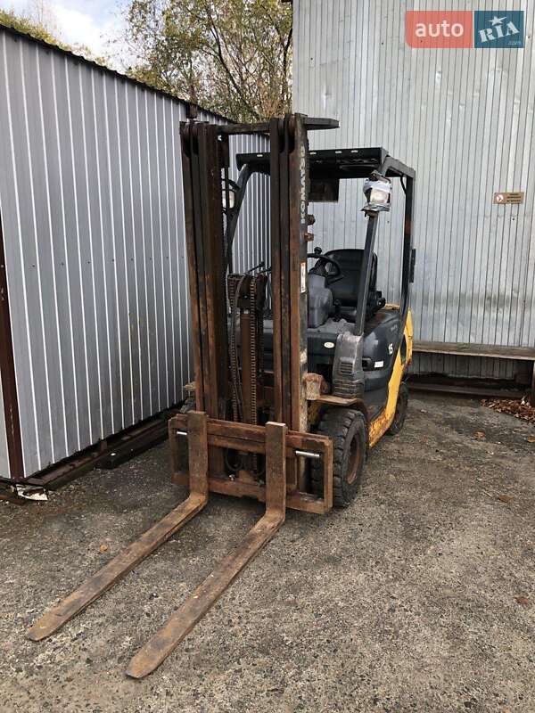 Вилочный погрузчик Komatsu FG 2018 в Киеве