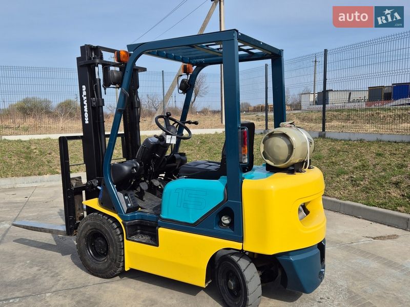 Вилочний навантажувач Komatsu FG 2000 в Пустомитах