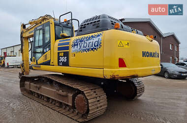Гусеничный экскаватор Komatsu HD 2018 в 