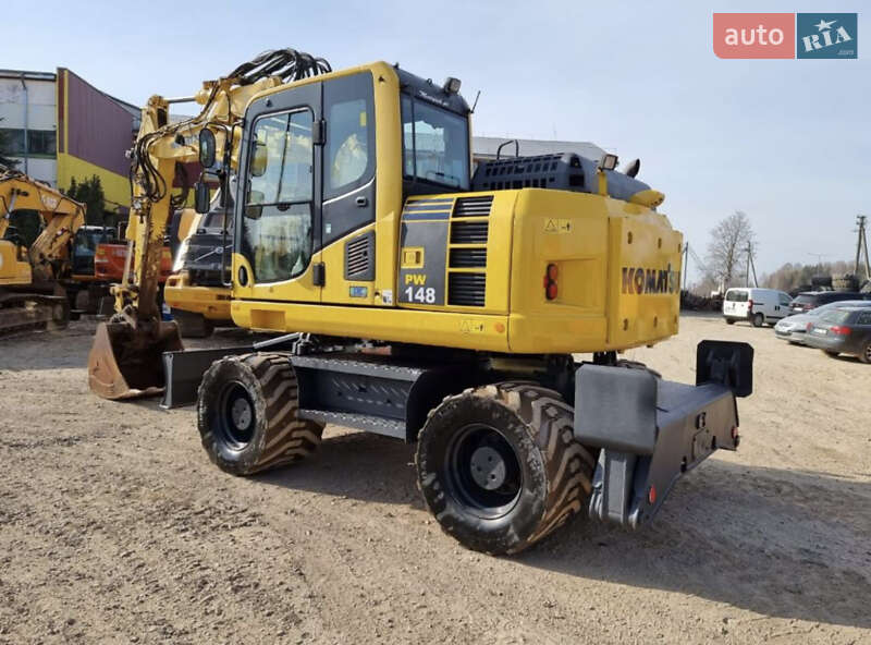 Колесный экскаватор Komatsu PC 160 2016 в Одессе