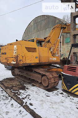 Екскаватор навантажувач Komatsu PC 210 1995 в Одесі