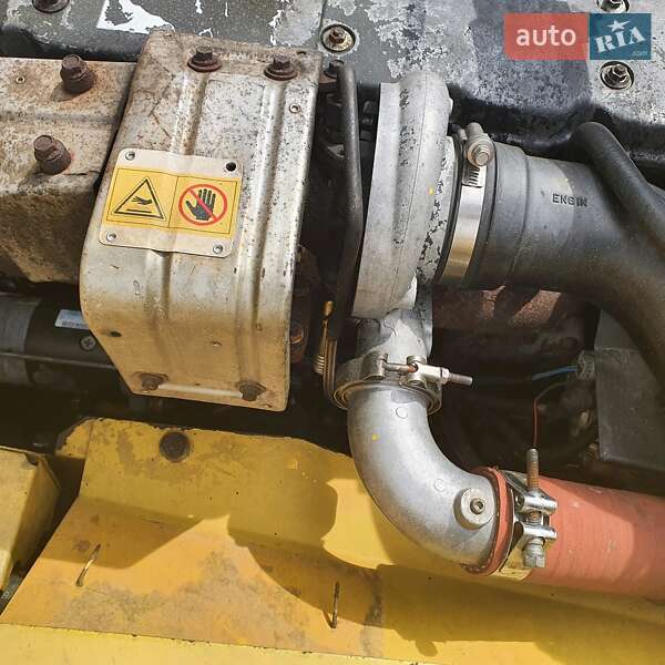 Гусеничный экскаватор Komatsu PC 210 2006 в Виннице