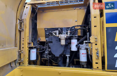 Гусеничный экскаватор Komatsu PC 210 2018 в 