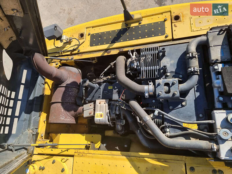 Гусеничный экскаватор Komatsu PC 210 2015 в Одессе