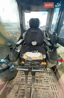 Гусеничный экскаватор Komatsu PC 210 2007 в 