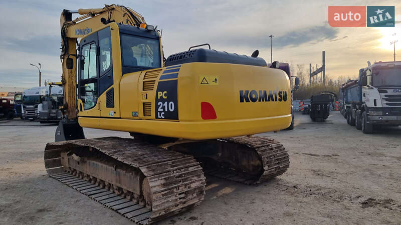 Гусеничний екскаватор Komatsu PC 210LC-8 2012 в Одесі
