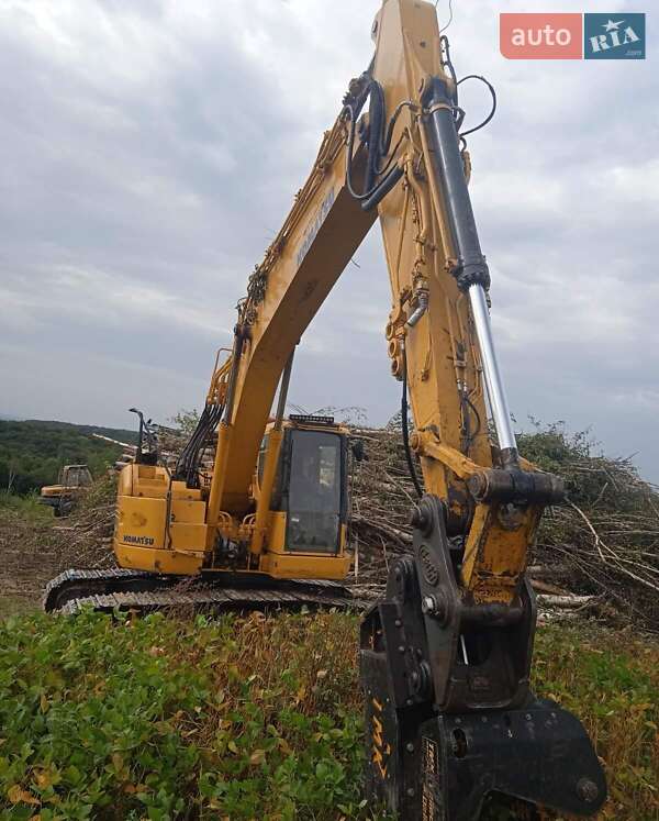 Komatsu PC 228 LC8 2010