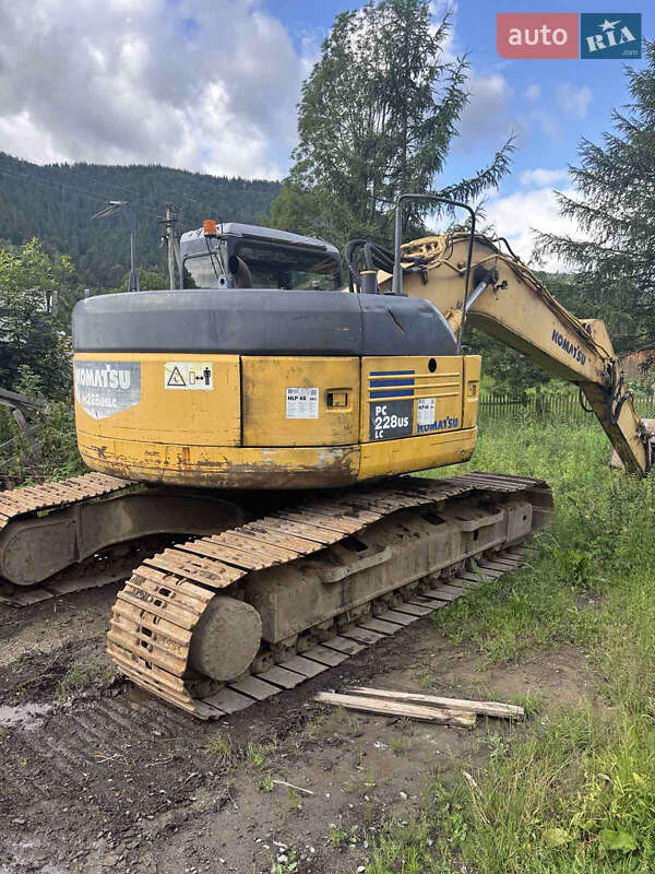 Екскаватор навантажувач Komatsu PC 228 LC8 2007 в Надвірній