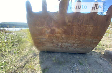 Гусеничный экскаватор Komatsu PC 240NLC-8 2005 в 