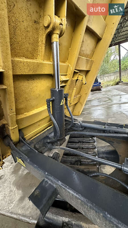 Міні-вантажник Komatsu PC 30MR 2006 в Львові