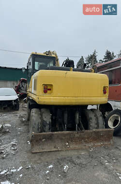 Колесный экскаватор Komatsu PW 2004 в 
