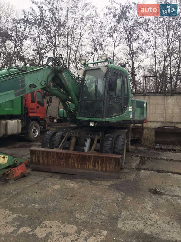 Komatsu PW 2004