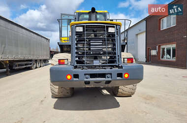 Фронтальный погрузчик Komatsu WA 470 2010 в 