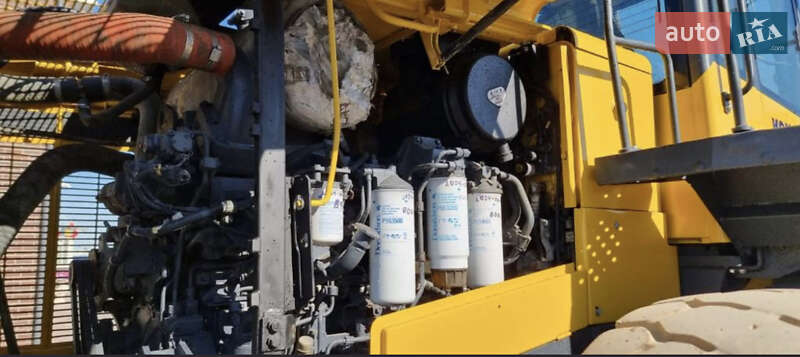 Фронтальні навантажувачі Komatsu WA 470 2010 в Одесі
