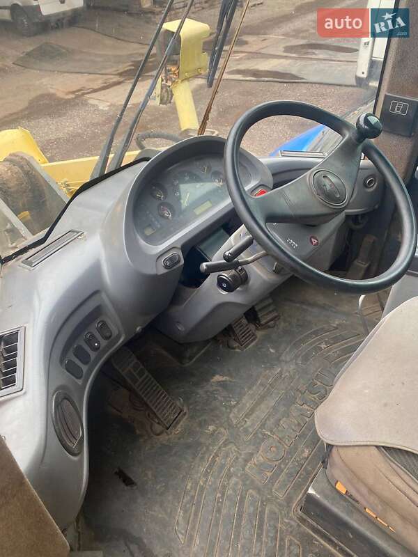 Фронтальный погрузчик Komatsu WA 2008 в Кривом Роге